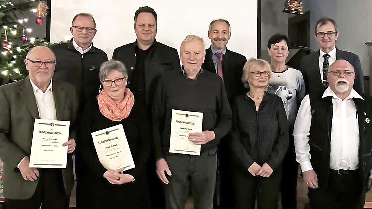Hans Werther, Hauptvorsitzender Gesamtverein Stefan M&uuml;nch, Heidi Krau&szlig;, Oberb&uuml;rgermeister Ingo Lehmann, Manfred Held, stellvertretender Landrat J&ouml;rg Kunstmann, Vorsitzende Wanderfreunde Saalfeld Barbara Kretzschmar, Christel Lippmann, Harry Wei&szlig; ...