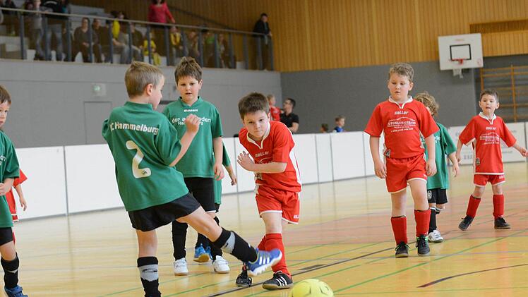 Schnappschüsse vom U-7-Turnier in der Saaletalhalle. Foto: ssp