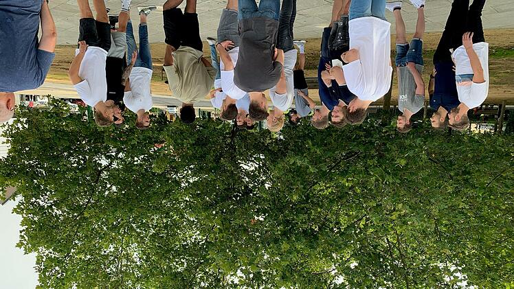 Für eine Stadtbesichtigung von Pilsen blieb trotz zahlreicher Trainingseinheiten auch noch Zeit. Die Handballprofis des HSC Coburg genossen jedenfalls ihre freie Zeit außerhalb der Halle.