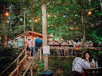 Auch in diesem Jahr wieder das Annafest im  Forchheimer Kellerwald geben.