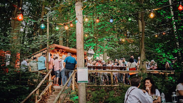Auch in diesem Jahr wieder das Annafest im  Forchheimer Kellerwald geben.