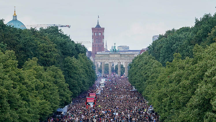 Rave The Planet Parade von Dr. Motte