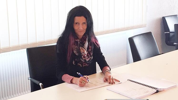 Doreen Pfadenhauer, Kämmerin der Marktgemeinde Maroldsweisach, trug zum ersten Mal den Haushalt vor.  Foto: Gemeinde Maroldsweisach