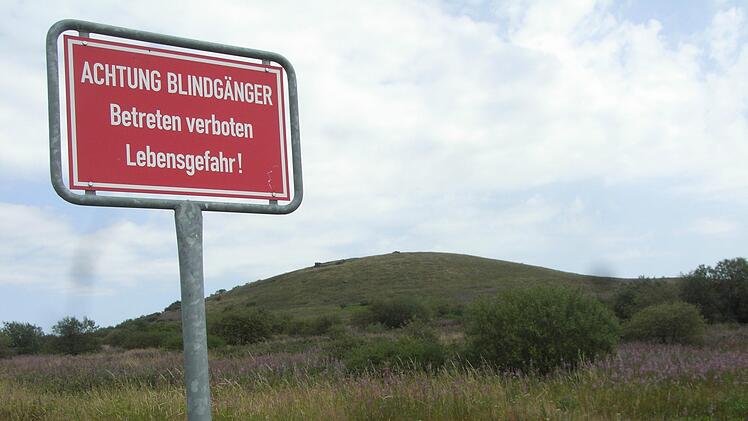 Immer wieder wurde eindringlich davor gewarnt, die ausgeschilderten Wege zu verlassen. Foto: Joachim Rübel