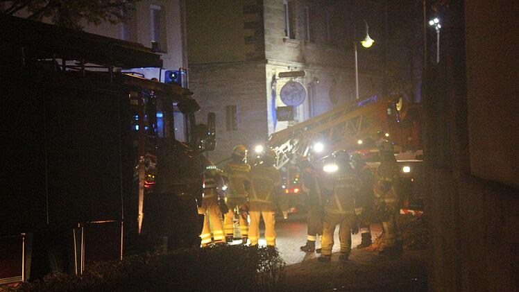 Zimmerband sorgt für abendlichen Feuerwehreinsatz