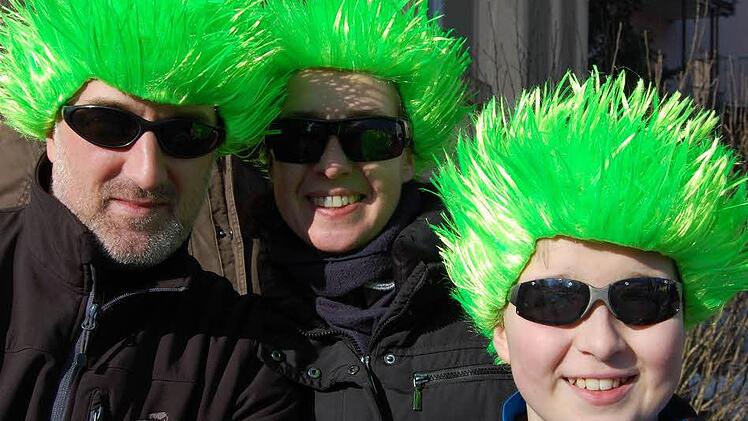 So kann man leicht das Gras wachsen hören, nicht nur beim Faschingsumzug. Fotos: Sigismund von Dobschütz