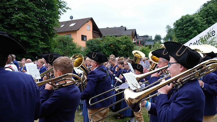 150 spielten beim Gemeinschaftschor mit. Foto: Gerd Schaar
