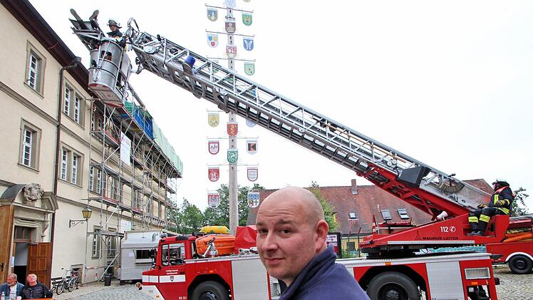 34 Jahre alt ist die Drehleiter der Münnerstädter Feuerwehr, wie Kommandant  Robert Müller bei der Hauptversammlung feststellte. Sie muss ersetzt  werden. Dieter Britz