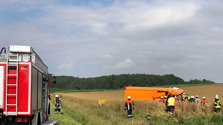 Auf der B13 kam es am Montagmorgen zu einem schweren Unfall. Foto: News5/Goppelt