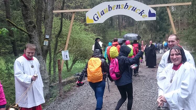 Impressionen vom achten Frankenwald Wandermarathon. - Foto: Berthold Köhler