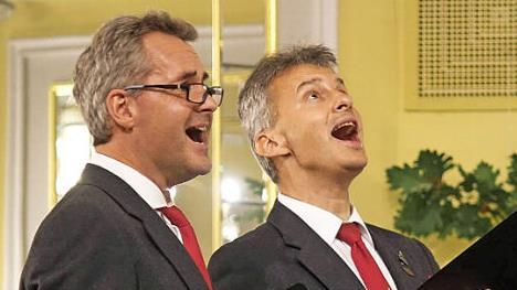 "O Donna Clara" sang das Vokalensemble, und der Beifall im Romantiksaal wollte nicht enden.