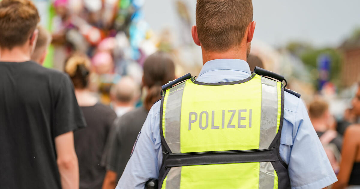 Hofer Volksfest 2025 beendet: Polizei zieht positive Bilanz und sucht ...