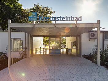 Bayreuth: Freib&auml;der starten in die neue Saison - Muttertags-Special im Kreuzsteinbad