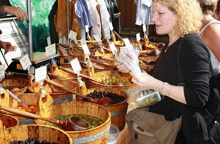 Coburg: Jahrmarktsaison endet mit Martinimarkt - zahlreiche Händler bieten Produktvielfalt