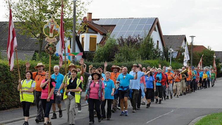 Empfang der Haßfurter Wallfahrer in Großenbrach. Foto: Björn Hein