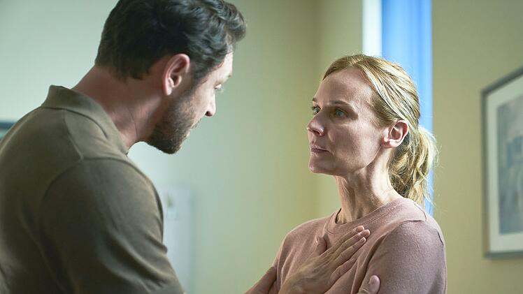 In der Paramount+-Serie "Little Disasters" st&uuml;rzt ein Unfall von Jess' (Diane Kruger) Tochter das Leben vier befreundeter M&uuml;tter ins Chaos.