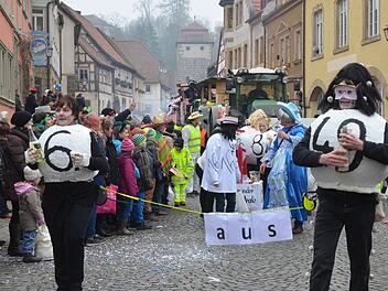 Beste Stimmung beim Faschingszug in Seßlach. Fotos: Rainer Lutz