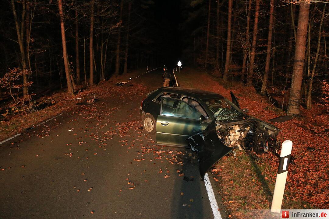 Schwerer Unfall wegen Wildwechsel bei Oberhaid