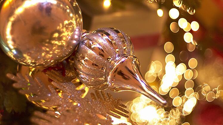 Weihnachtsbeleuchtung in der Autostadt