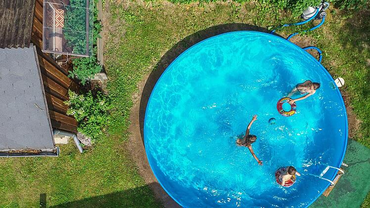 Bis sich das Wasser aufheizt, vergehen bis zu zwei Tage.  Foto: Patrick Peul/dpa