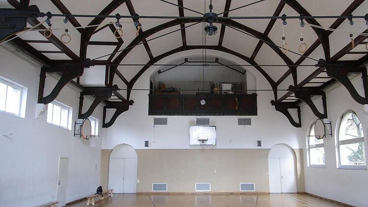 So sah die Turnhalle bis zum vergangenen Jahr aus. Benutzt wurde sie schon länger nicht mehr. Foto: Stadt Coburg