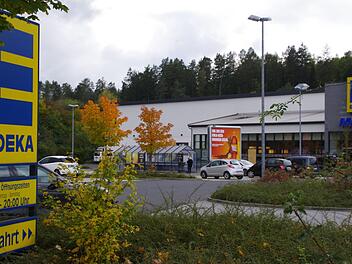 Die Einbrecher stahlen Zigaretten im Wert von mehreren Tausend Euro und verursachten erheblichen Sachschaden.  Foto: Marco Mei&szlig;ner