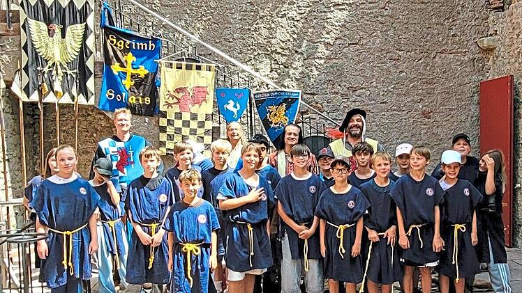 Die 5a in der Knappenschule auf der Trimburg Jasmin Wende