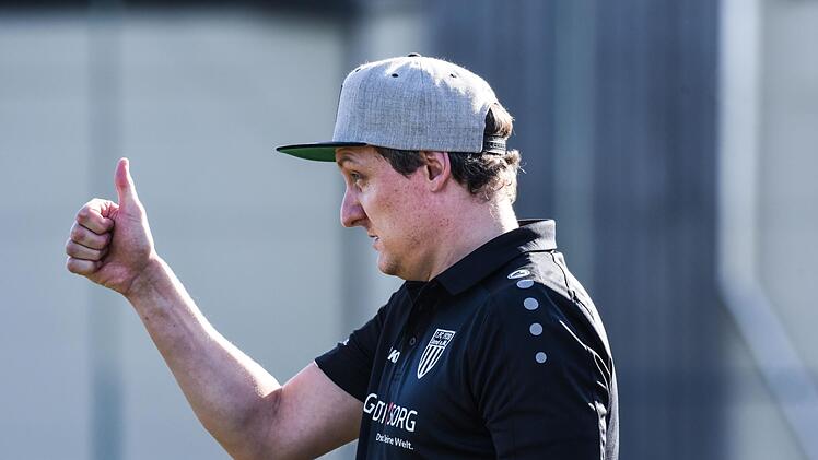 Christian Michl, Trainer der Reserve des FC Sand m&ouml;chte mit seinem Team in der Tabelle noch ein wenig nach oben klettern.  Foto: Ryan Evans