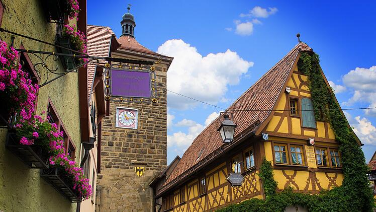 Der Sieberturm in Rothenburg ob der Tauber gilt als ein Wahrzeichen der Stadt und ist Ausgangspunkt zahlreicher Wanderungen.