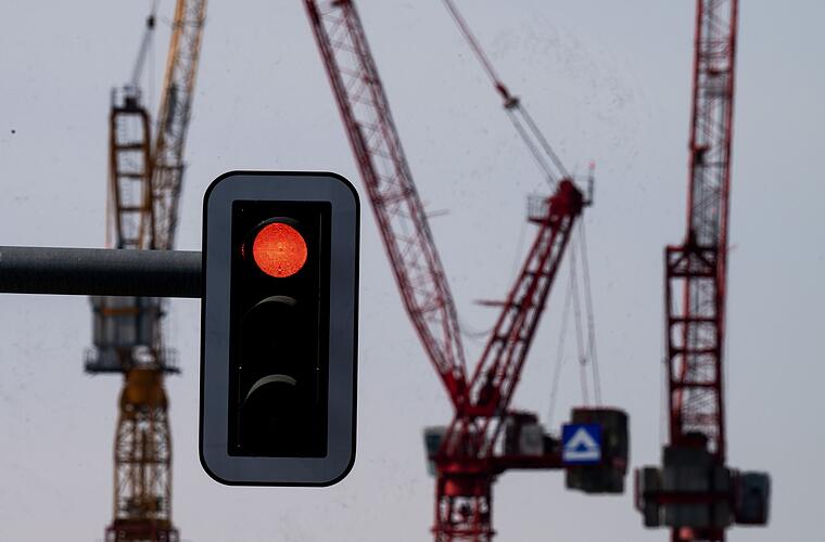 Krisen kosten Deutschland fast 1.000 Milliarden Euro