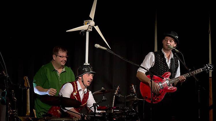 Da Huawa, da Meier und I" beim Coburger Auftritt.  Fotos: Albert Höchstädter