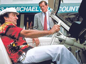 Kap der Angst Max Cady (Robert De Niro, vorne) und den Anwalt Sam Bowden (Nick Nolte) verbindet eine alte Geschichte, für die sich Cady nun rächen will.