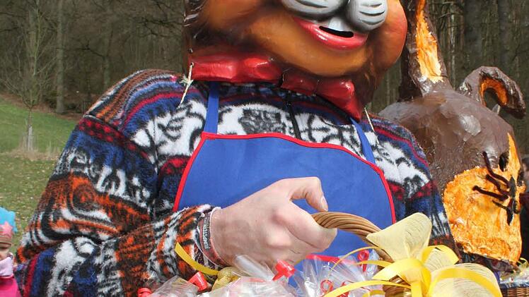 Die vielen Päckchen für die Osterhasenkörbe ...