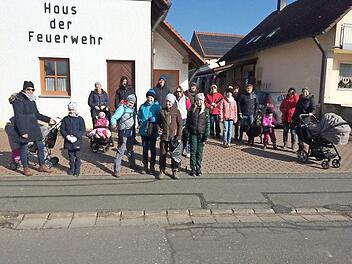 Die Mitglieder des Obst- und Gartenbauvereins Schnaid, die sich an der "Ramadama"-Aktion beteiligten  Foto: privat