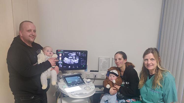 Klinikum Fürth: Doppelte Zwillingsschwangerschaft in einer Familie - "Zunächst geschockt"