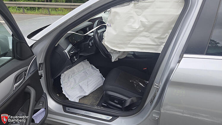 A73 bei Bamberg nach Unfall blockiert: Tr&uuml;mmer f&uuml;hren zu Vollsperrung