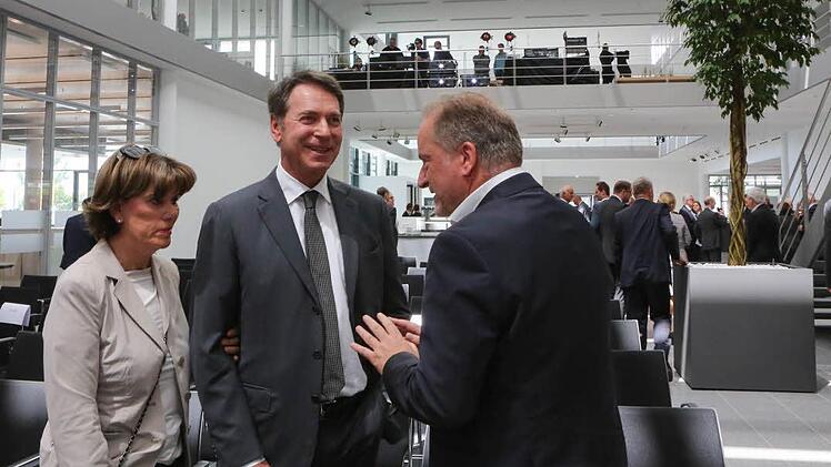 Michael Stoschek ist sichtlich erfreut.