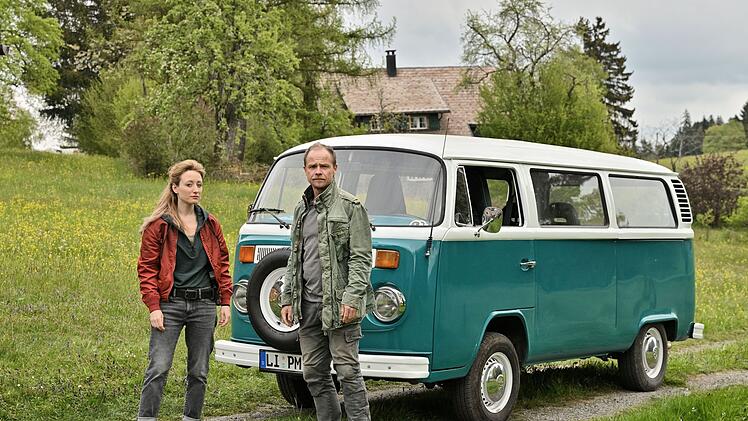 Micha Oberländer (Matthias Koeberlin) und Luisa Hoffmann (Alina Fritsch) fassen nur langsam Vertrauen zueinander.