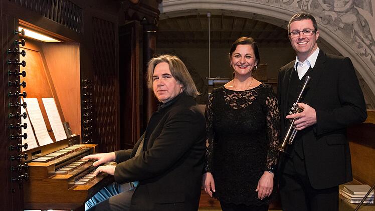 Peter Rottmann (Orgel), Radka Loudová-Remmler (Sopran) und Jürgen Weyer (Trompete)  begeisterten das Publikum in Münnerstadt. Foto: Björn Hein