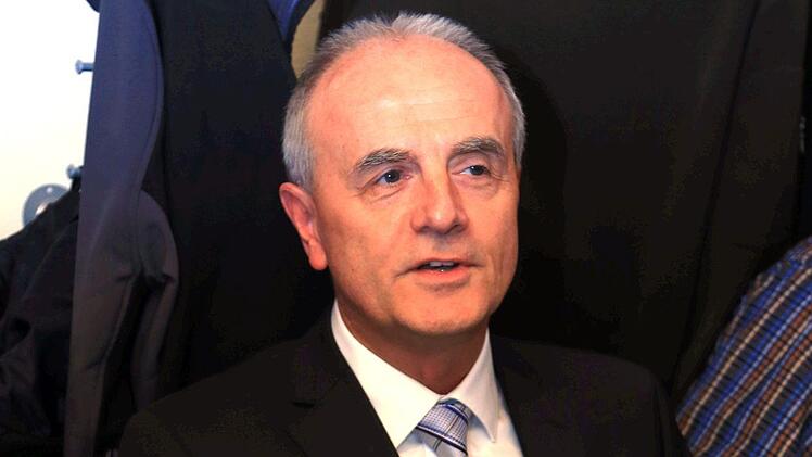 Der Obertrubacher Bürgermeister Markus Grüner in der Bürgerversammlung Foto: Franz Galster