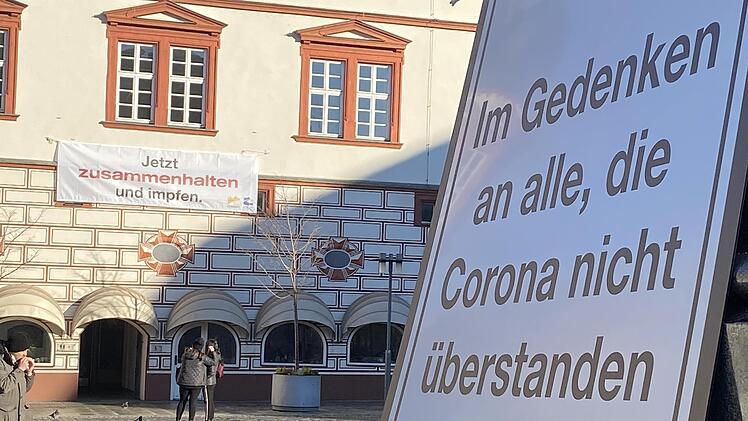 Coburger gedenken am Tag der Heiligen drei Könige den Corona-Toten.