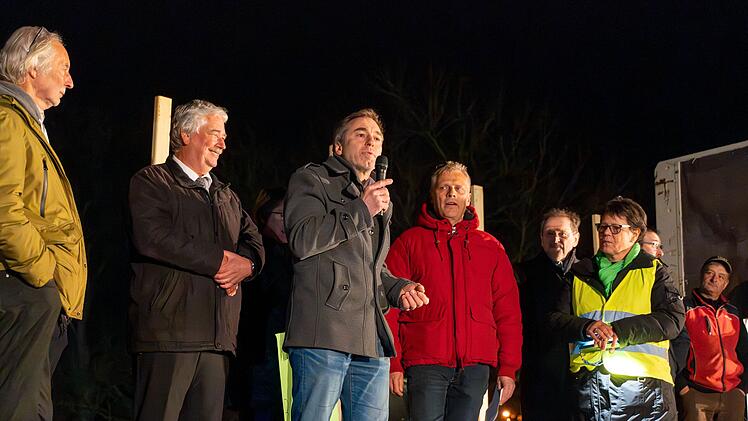 Neustadt: Bauern protestieren gegen Aktion auf Felßners Hof - "sind erbost"