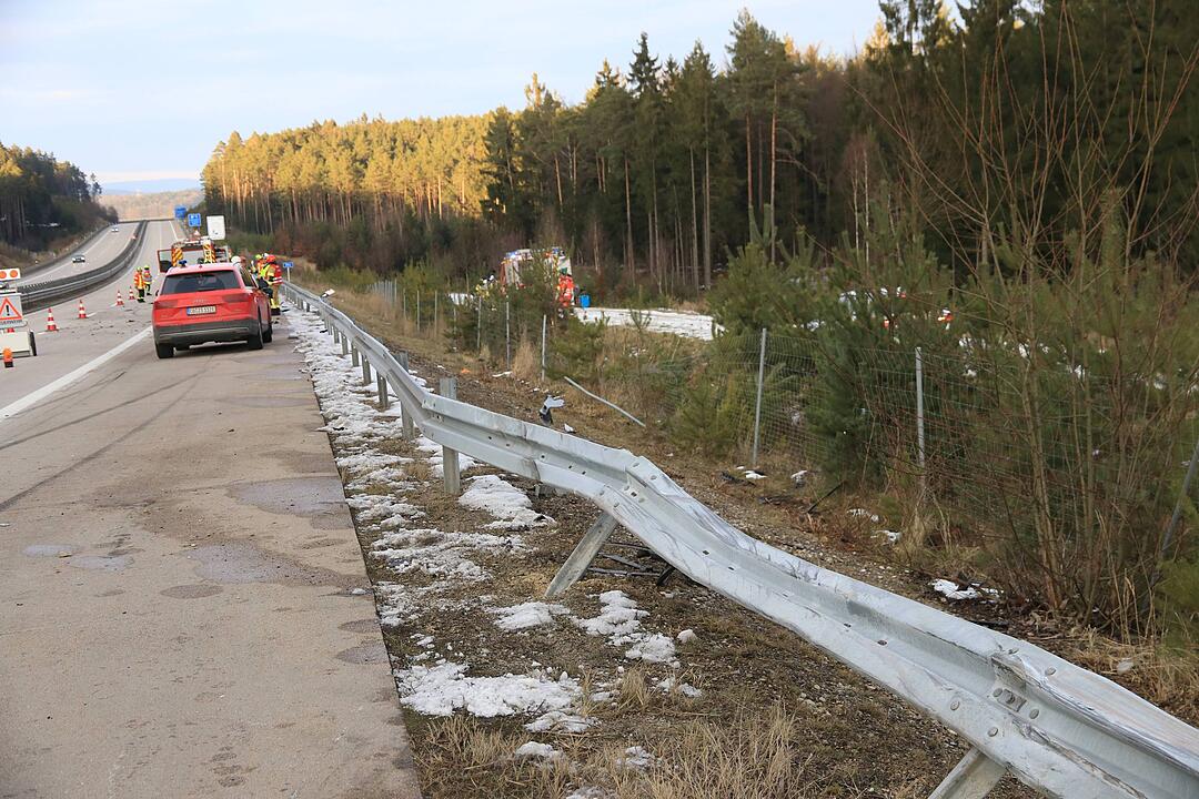 Schwerer Unfall bei Ebersdorf: A73 stundenlang gesperrt