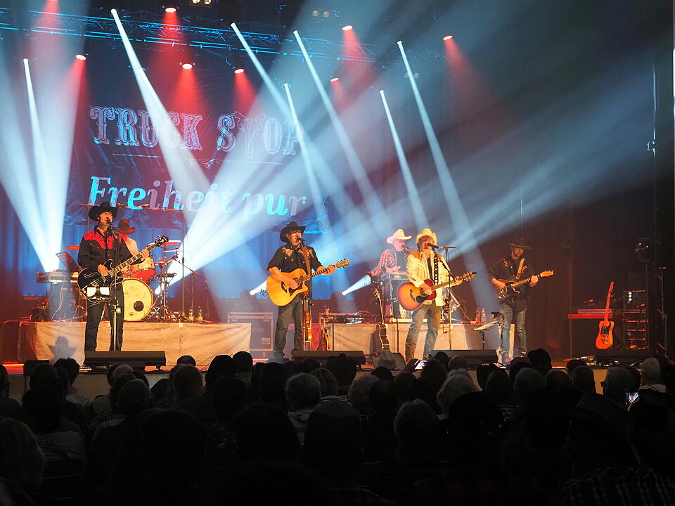 Das neue Studioalbum von Truck Stop heißt „Freiheit Pur“.