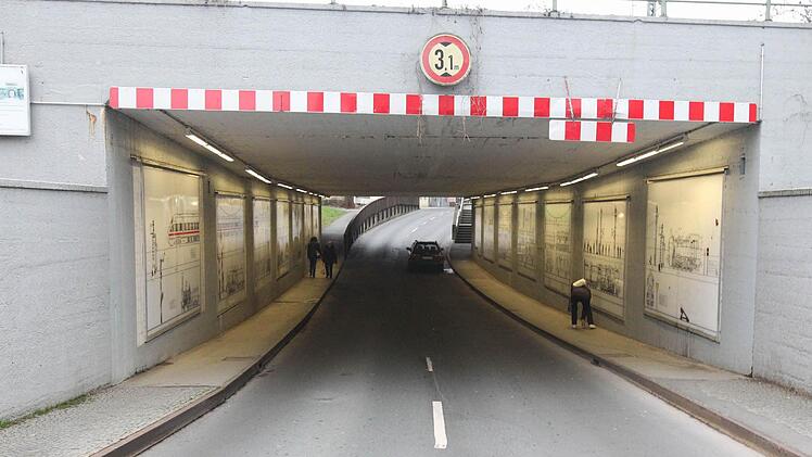 So sieht der Eingang der Innenstadt aus, wenn Kunden aus Richtung Fachmarktzentrum kommen. "Da läuft niemand freiwillig durch", sagt Elke Sünkel. Eine Bahn könnte zur Weihnachtszeit Abhilfe schaffen.