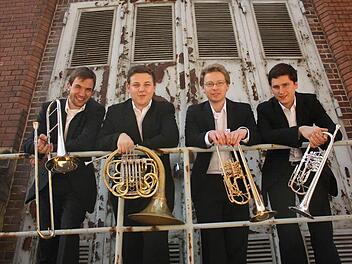 Das Blechbläser-Quartett Lingner Brass gibt am Wochenende einige Konzerte im Landkreis: (von links) Danilo Koban, Florian Schnappauf, Sebastian Böhner und Florian Weber.  Foto: privat