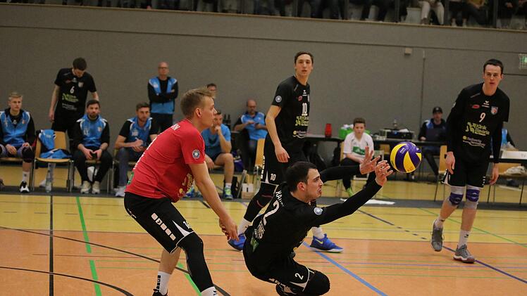 Im letzten Heimspiel der Saison besiegten die Hammelburg Volleys die TG Rüsselsheim II mit 3:0.Jens Feistel
