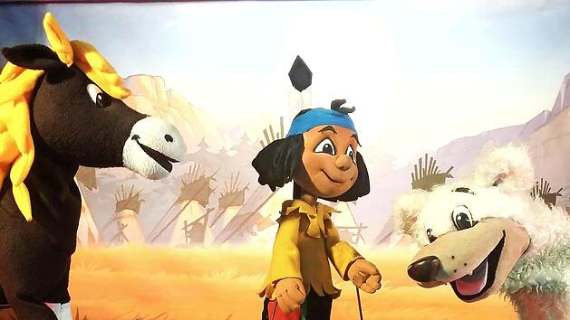 Indianerjunge Yakari mit seinen Freunden Foto: Bernd Sperlich