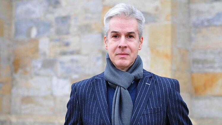 Dietrich von Grebmer hat Bühnenbild und Kostüme für die Neuinszenierung von "Me and My Girl" entworfen.Foto: Andrea Kremper