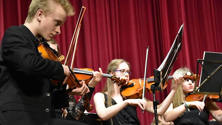 Impressionen vom Schulkonzert des MGF-Gymnasiums Kulmbach. Foto: Uschi Prawitz